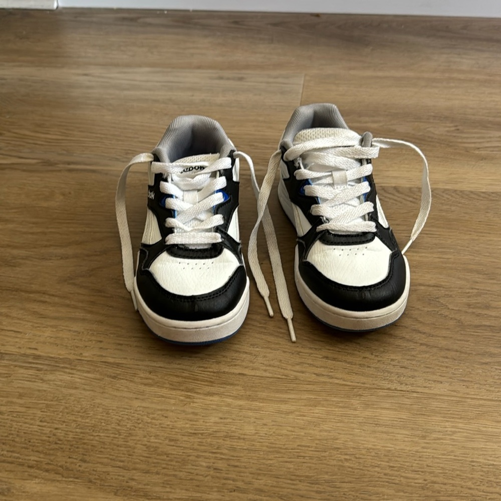 Reebok Kids 400005962 White Black Blue Basketball Shoes Sneaker Size 12K
